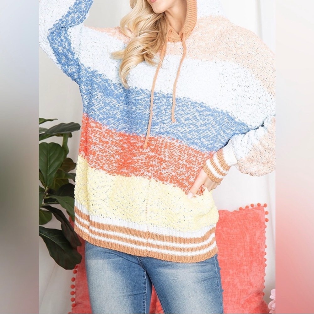 Color block hooded pullover sweater